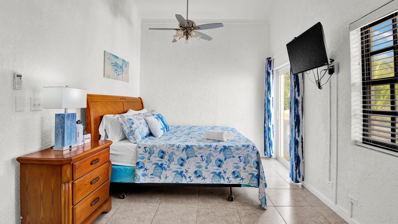 Photo of Bedroom in Paradise Island