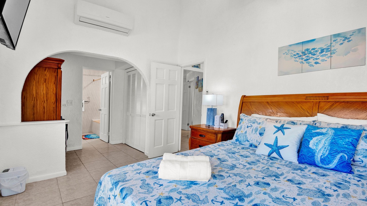 Photo of Bedroom in Paradise Island