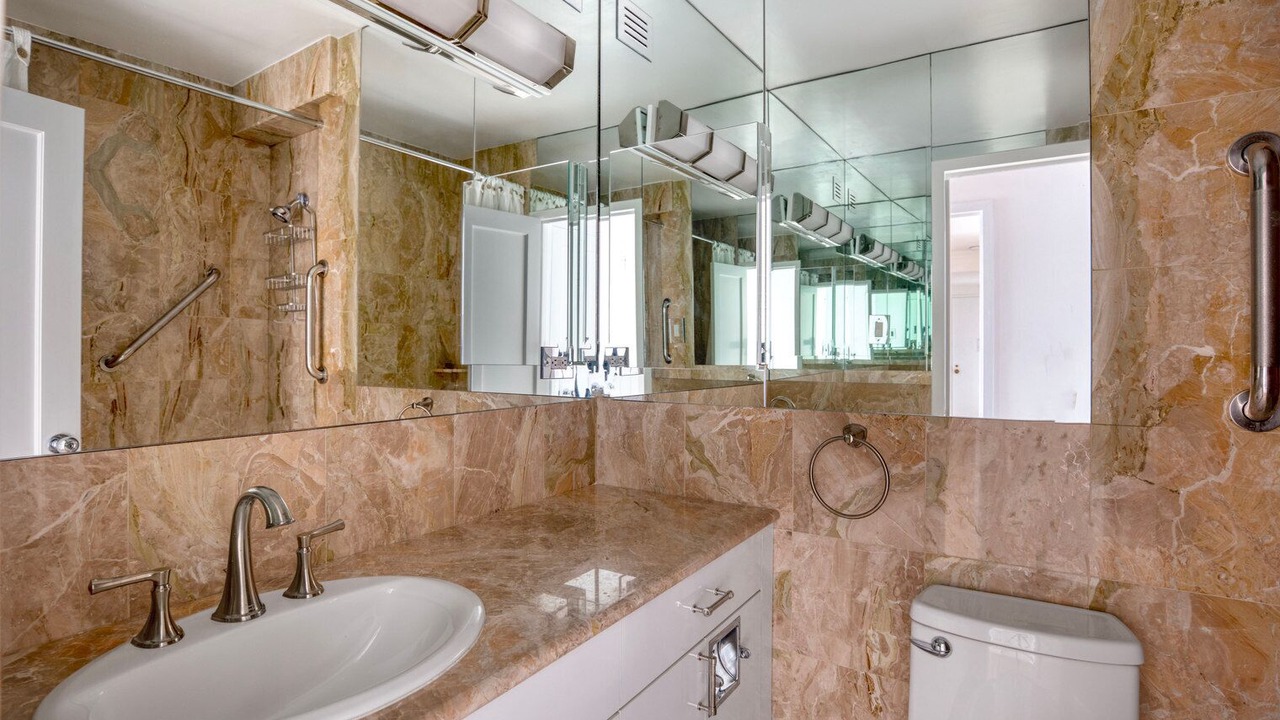 Photo of Bathroom in Uptown