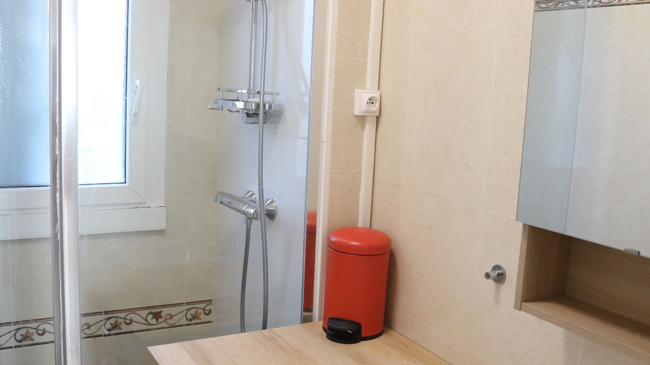 Photo of Bathroom in Antony