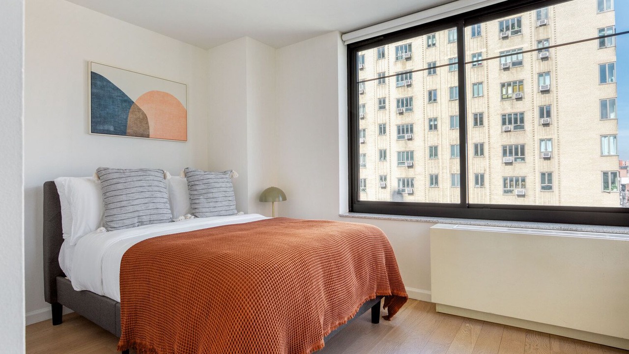 Photo of Bedroom in Midtown South