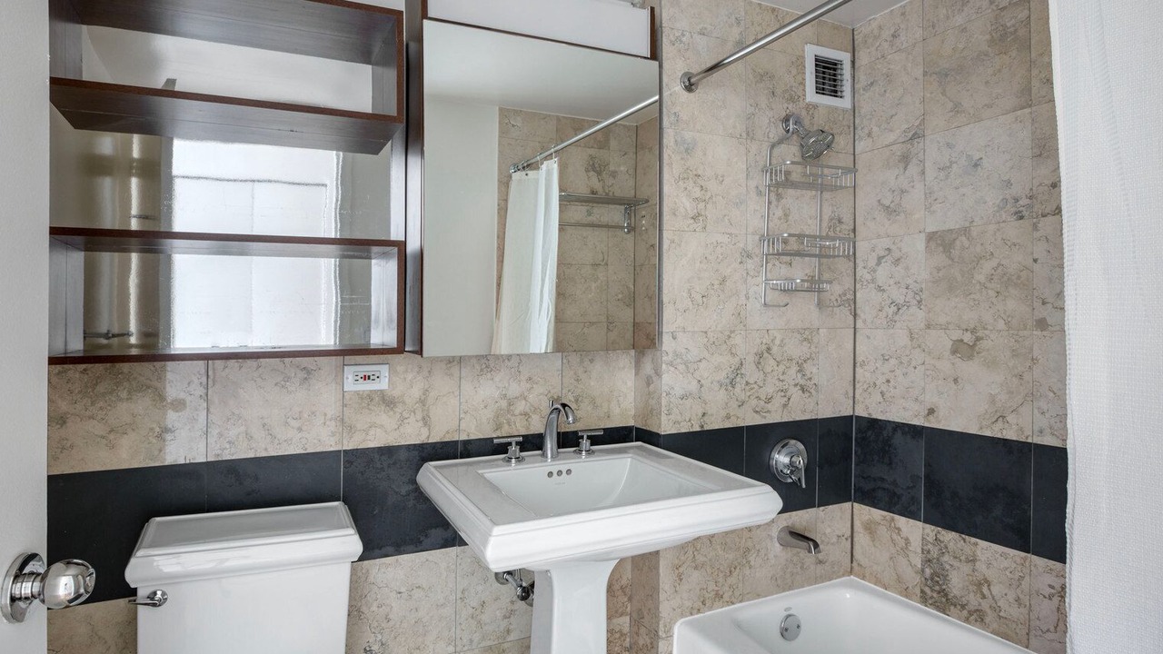 Photo of Bathroom in Midtown South