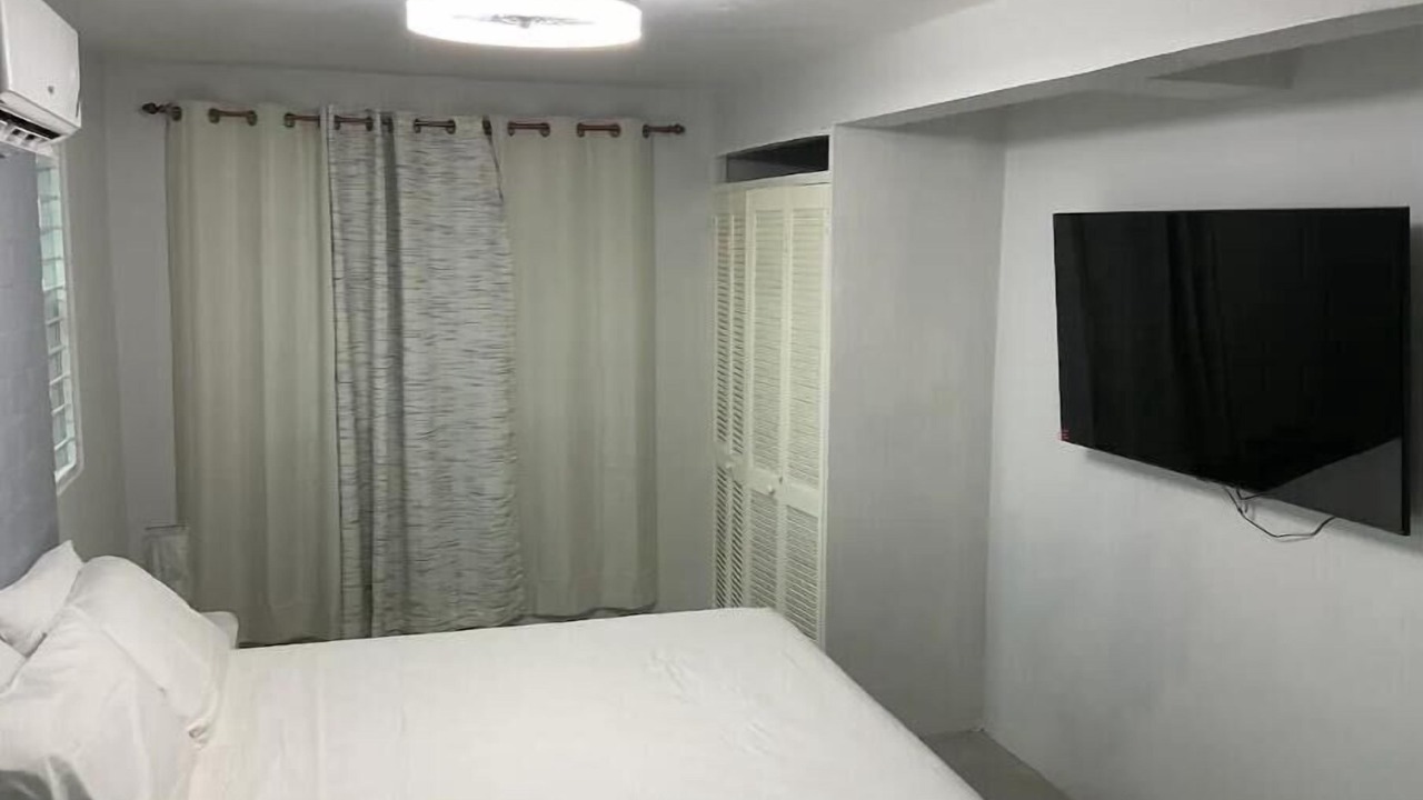Photo of Bedroom in Molynes Gardens