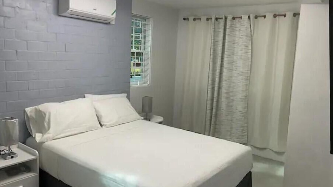 Photo of Bedroom in Molynes Gardens