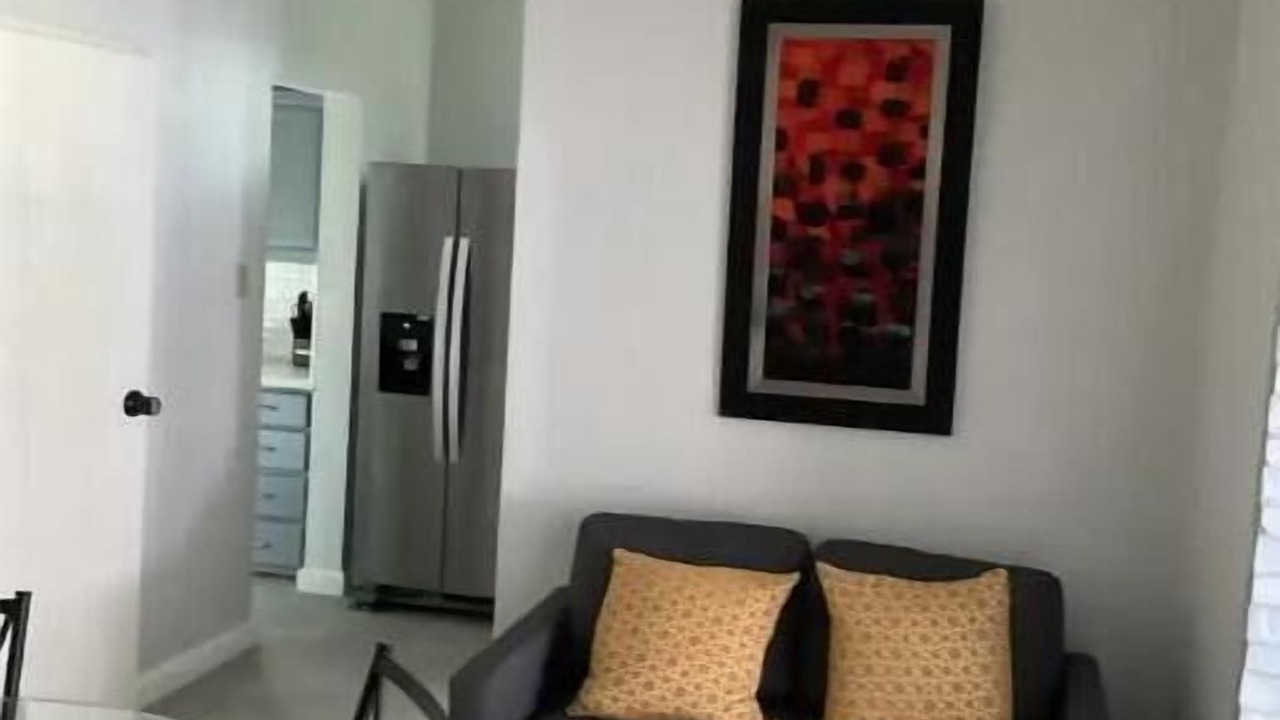 Photo of Livingroom in Molynes Gardens
