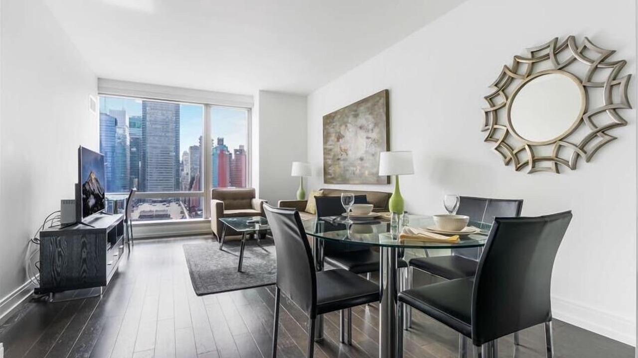 Photo of Bedroom in Sutton Place