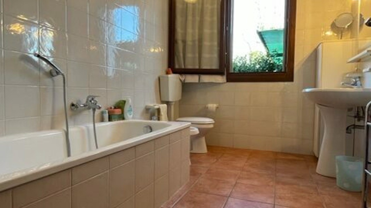 Photo of Bathroom in Isola Albarella