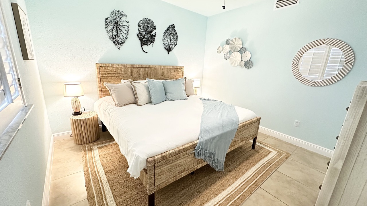 Photo of Bedroom in Alice Town