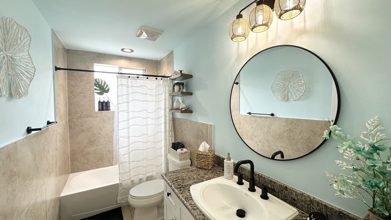 Photo of Bathroom in Alice Town