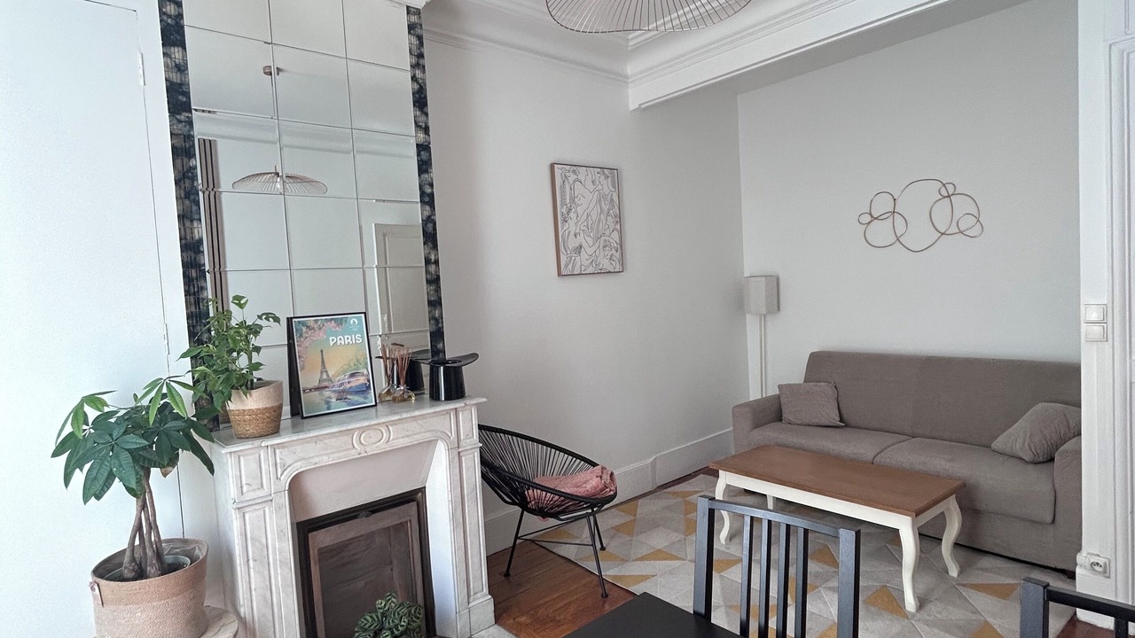 Photo of Livingroom in Porte-Saint-Martin