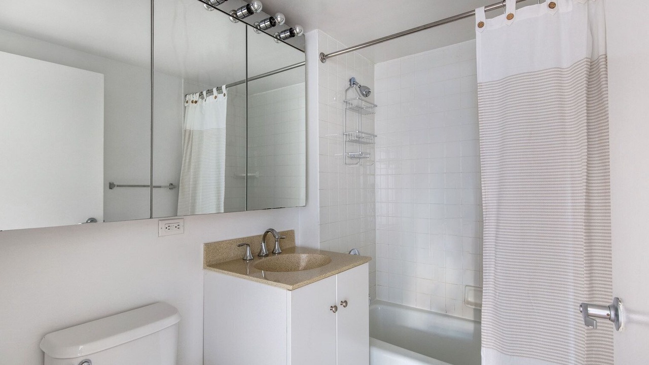 Photo of Bathroom in Bowery