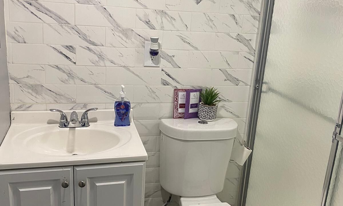 Photo of Bathroom in Brownsville