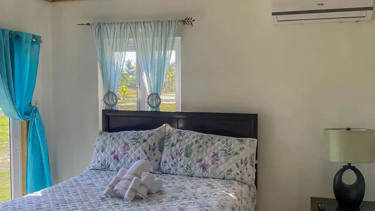 Photo of Bedroom in Rolleville