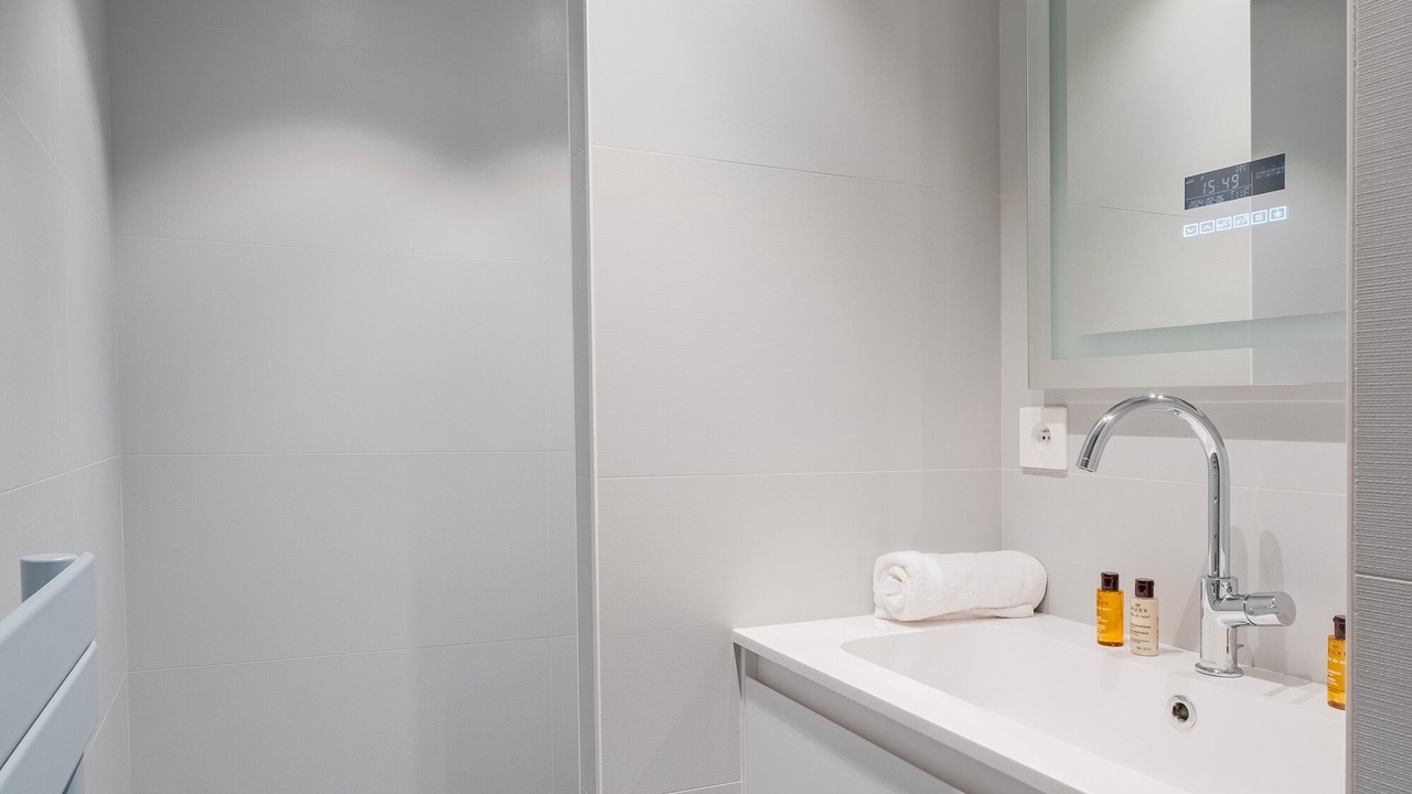 Photo of Bathroom in Montparnasse