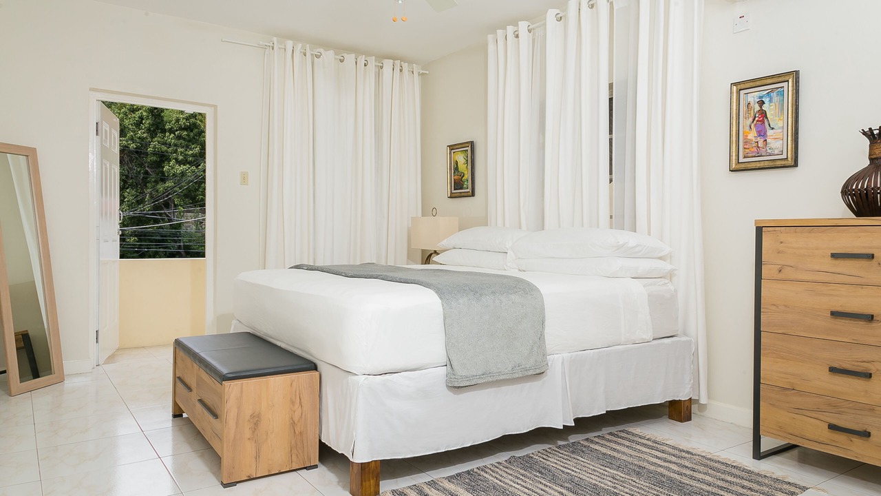 Photo of Bedroom in Beverly Hills