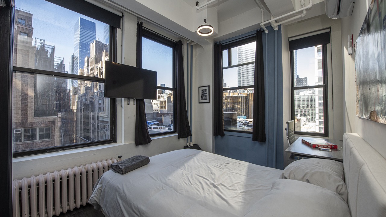 Photo of Bedroom in Midtown South