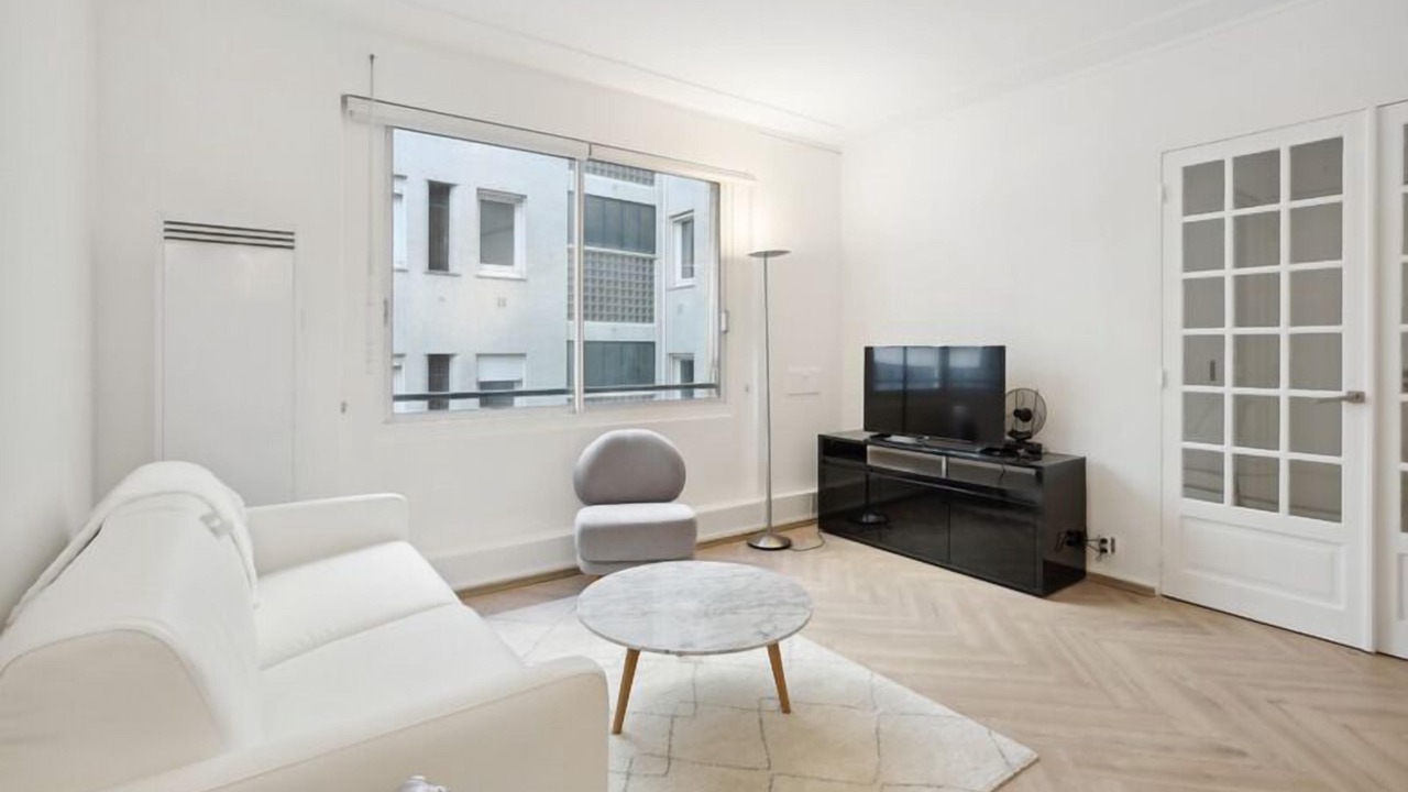 Photo of Livingroom in Champs-Elysees