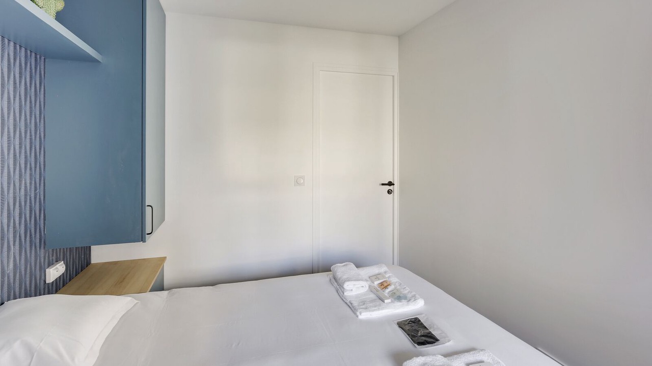 Photo of Bedroom in 15th Arrondissement