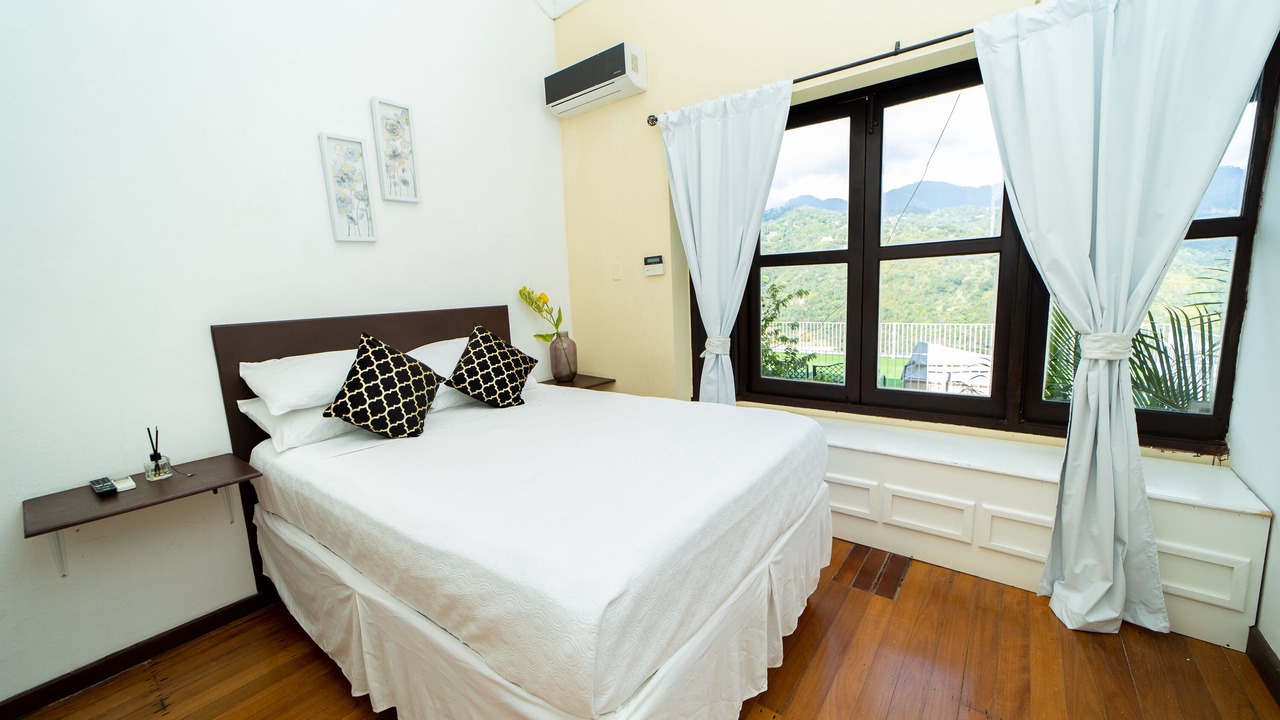Photo of Bedroom in Jack's Hill