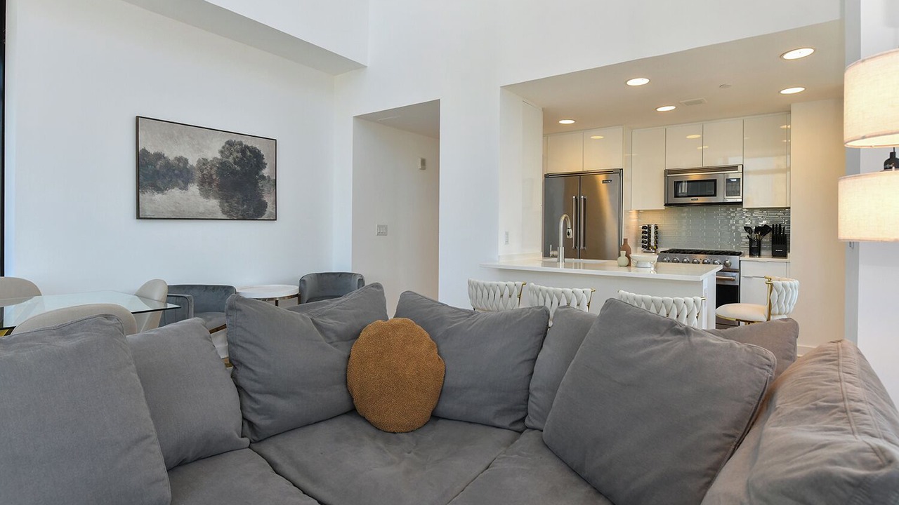 Photo of Livingroom in Central Park South