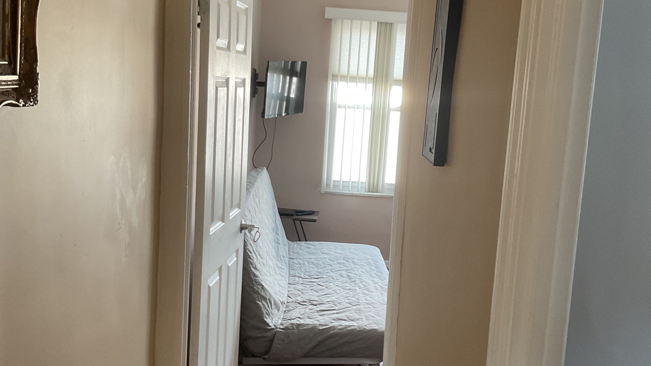 Photo of Bedroom in Flatlands