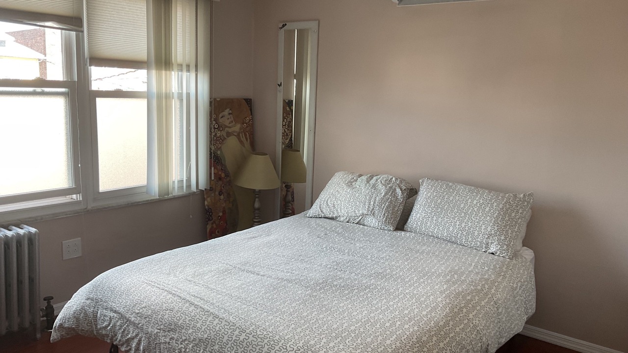 Photo of Bedroom in Flatlands