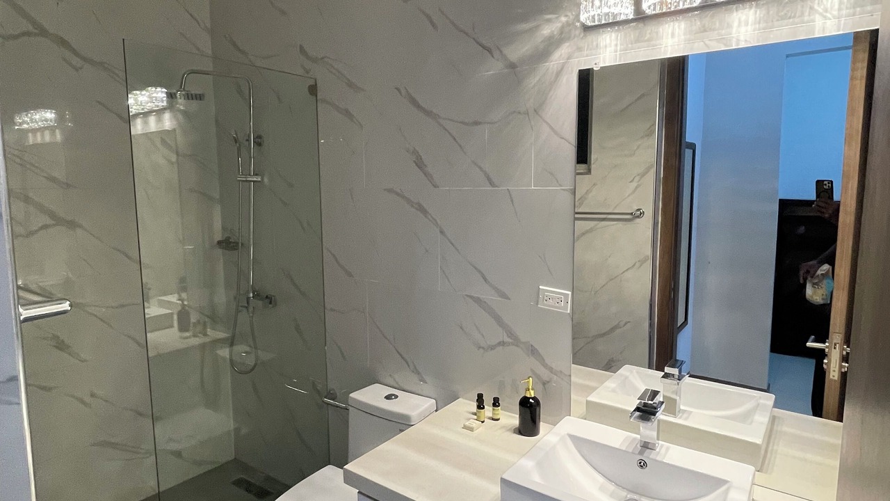 Photo of Bathroom in Eden Gardens