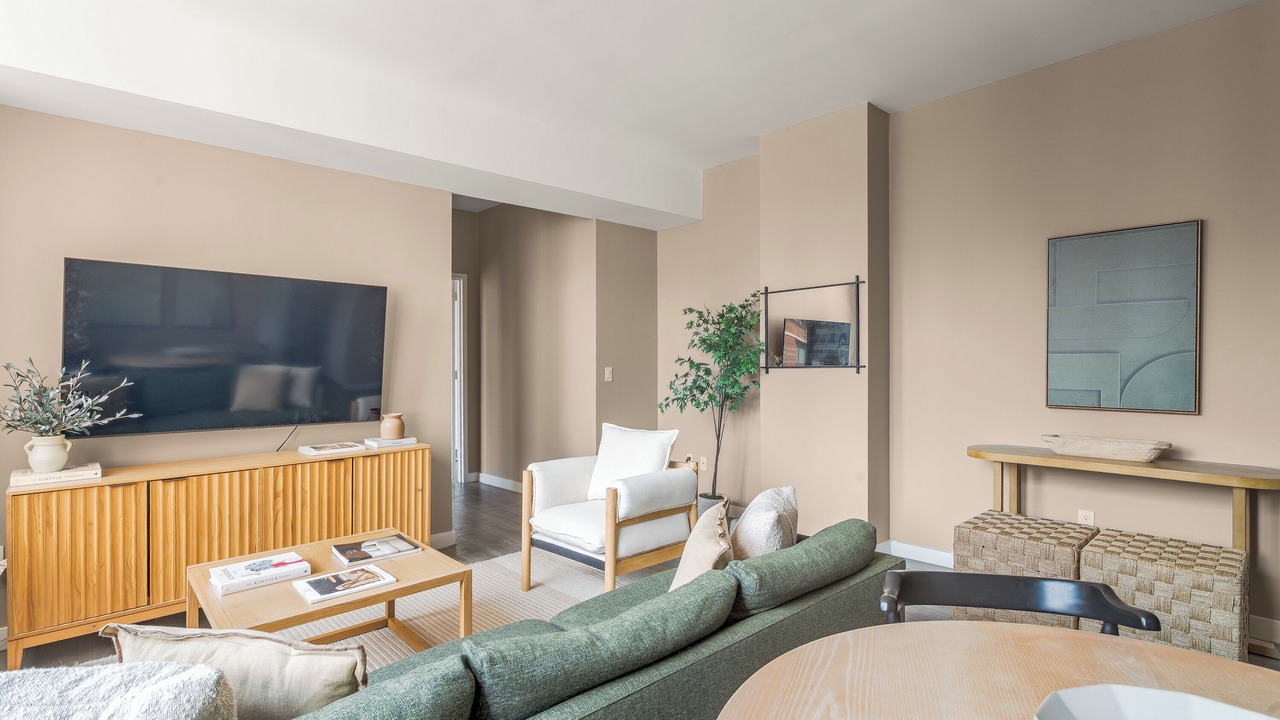Photo of Livingroom in Midtown West