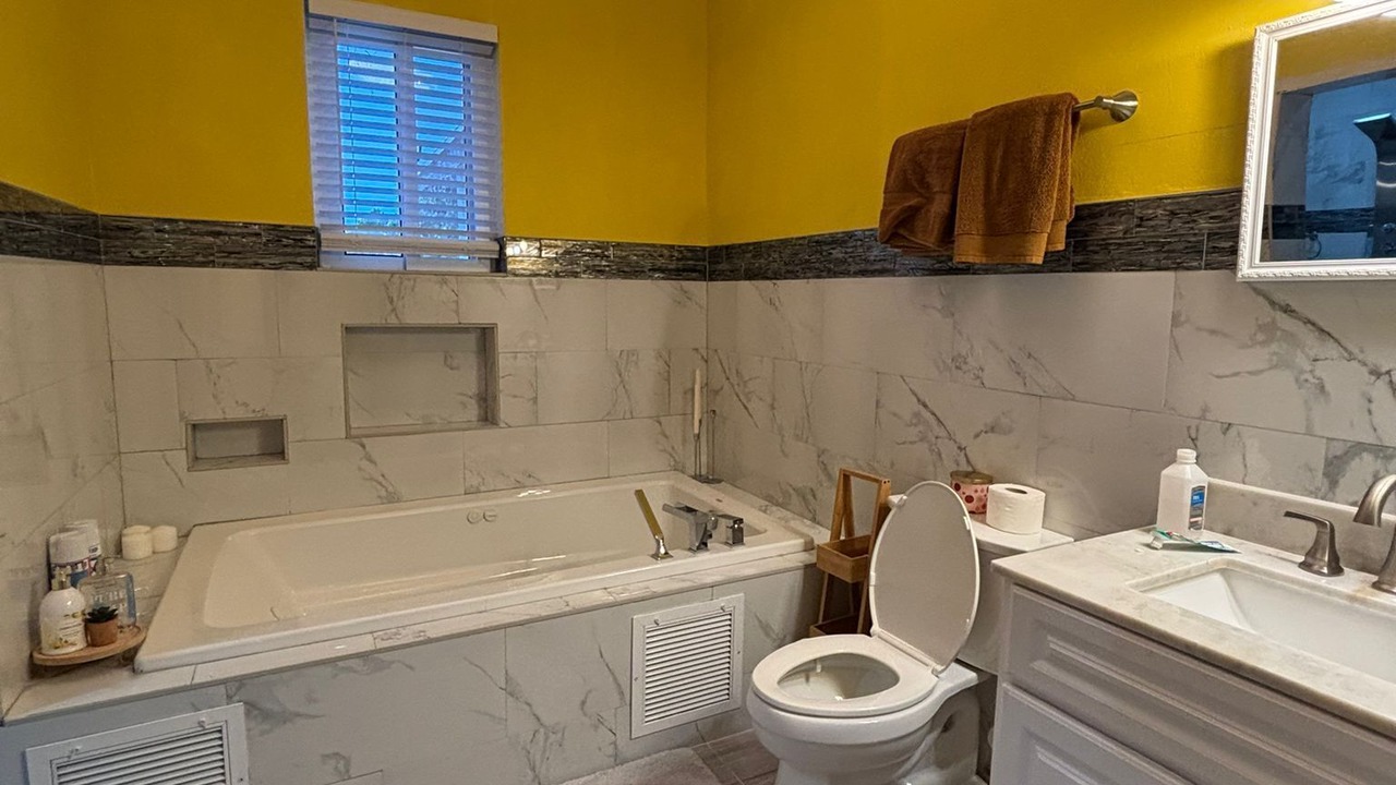 Photo of Bathroom in George Town