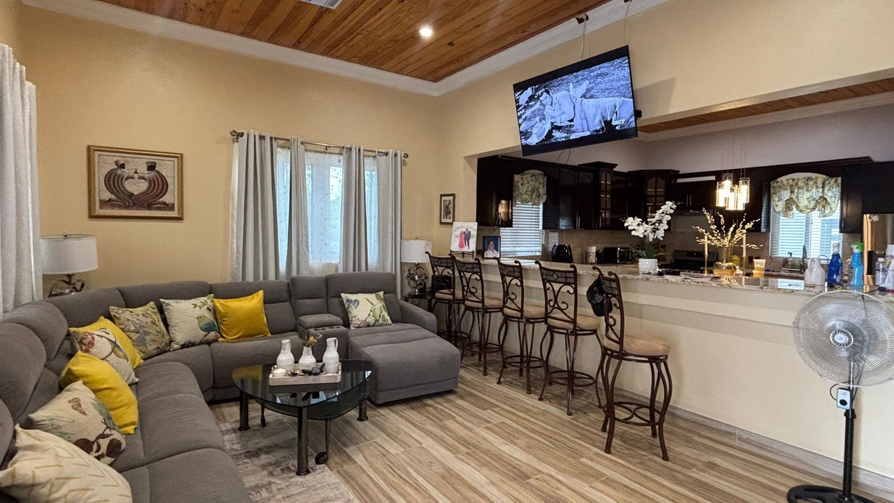 Photo of Livingroom in George Town