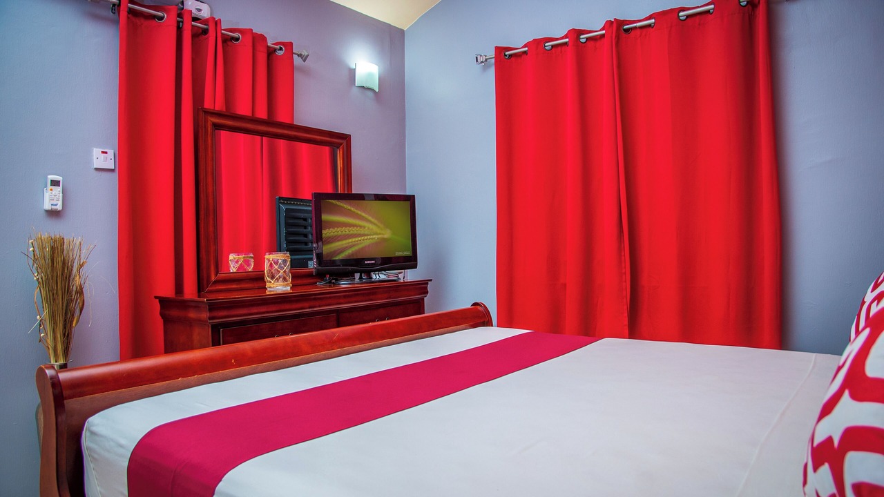 Photo of Bedroom in Caribbean Estates