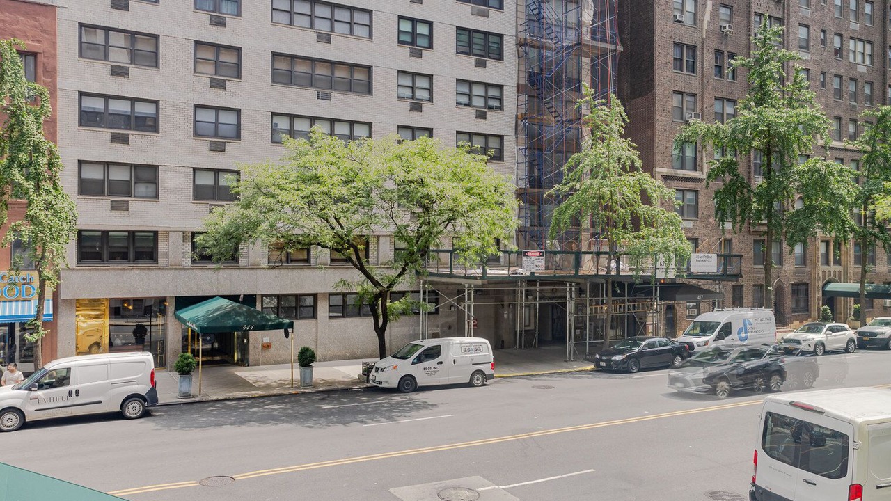Photo of Outdoor in Sutton Place