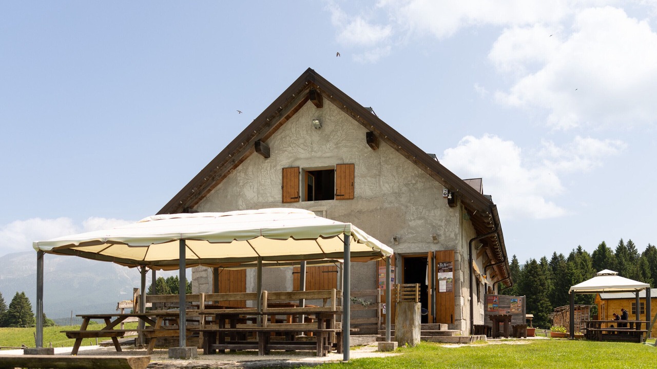 Photo of Outdoor in Tambre