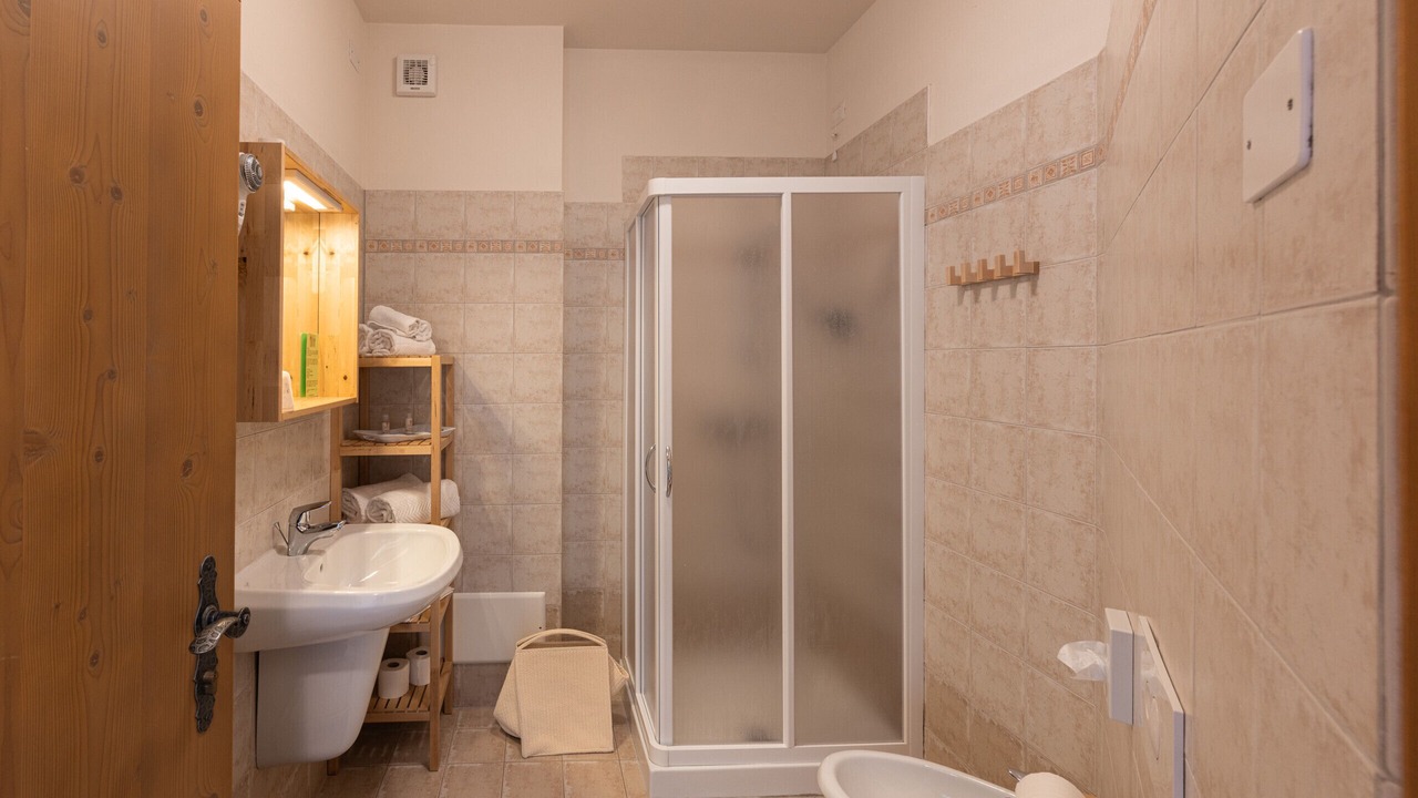 Photo of Bathroom in Tambre