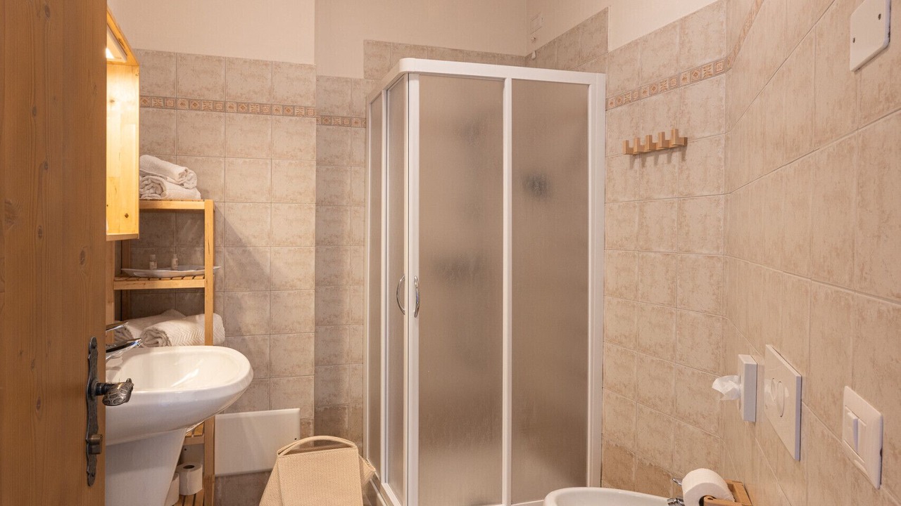Photo of Bathroom in Tambre