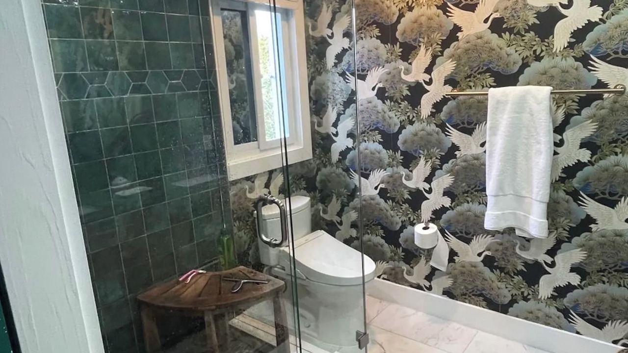Photo of Bathroom in Green Turtle Cay
