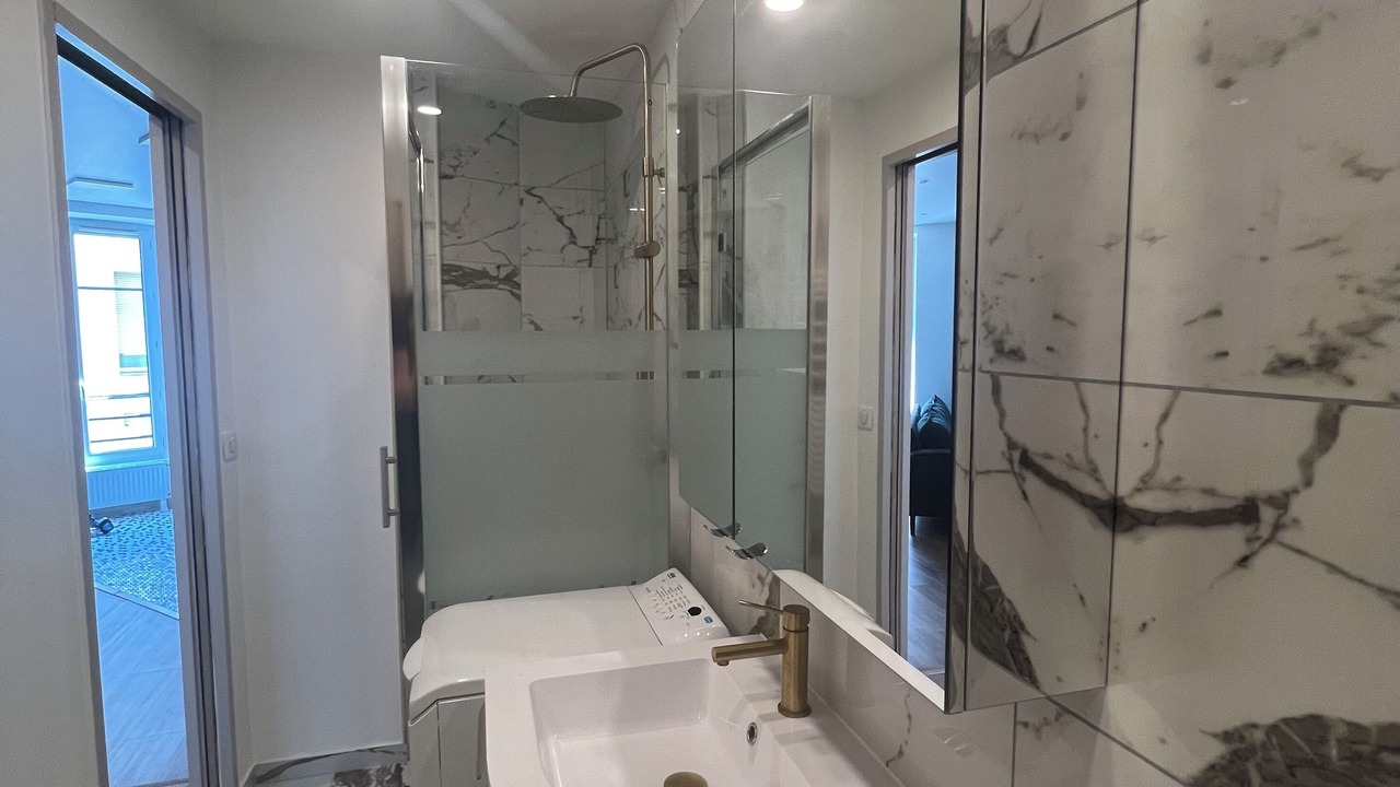 Photo of Bathroom in Quartier de la Goutte-d'Or