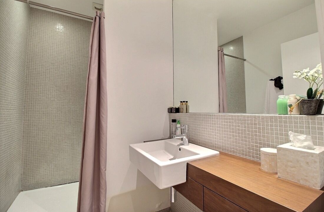 Photo of Bathroom in Les Halles