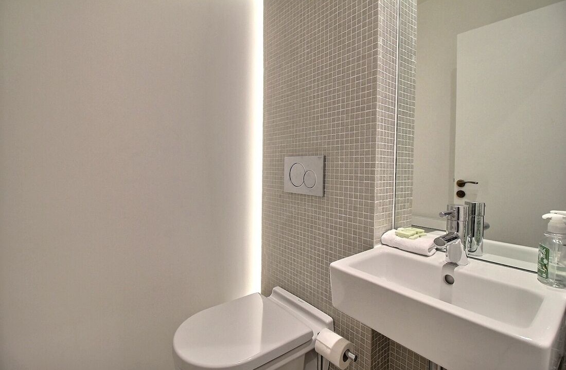 Photo of Bathroom in Les Halles