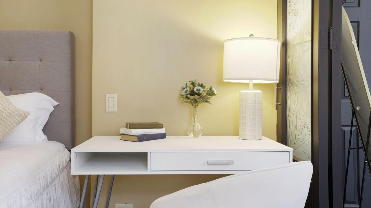 Photo of Bedroom in Theater District