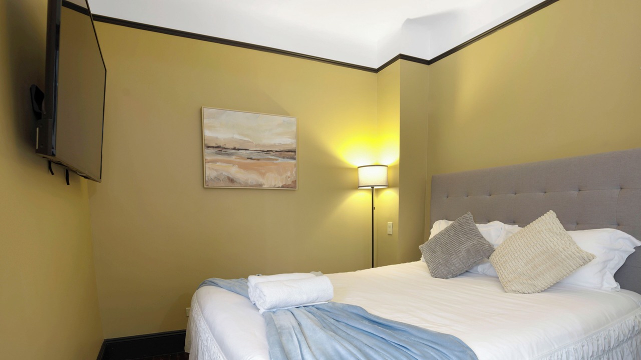 Photo of Bedroom in Theater District