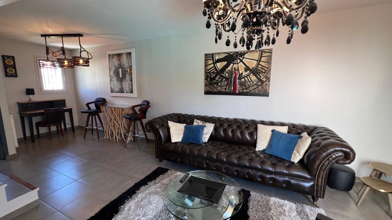 Photo of Livingroom in Antony