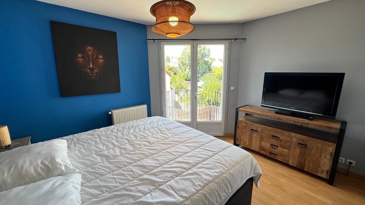 Photo of Bedroom in Antony