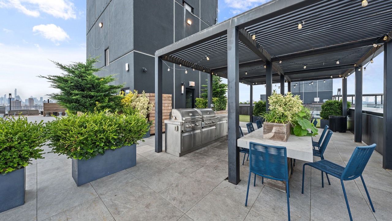Photo of Outdoor in Port Morris