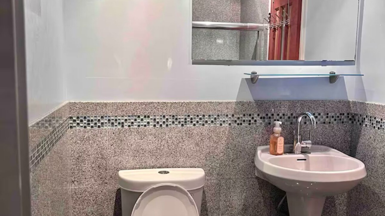 Photo of Bathroom in Canarsie