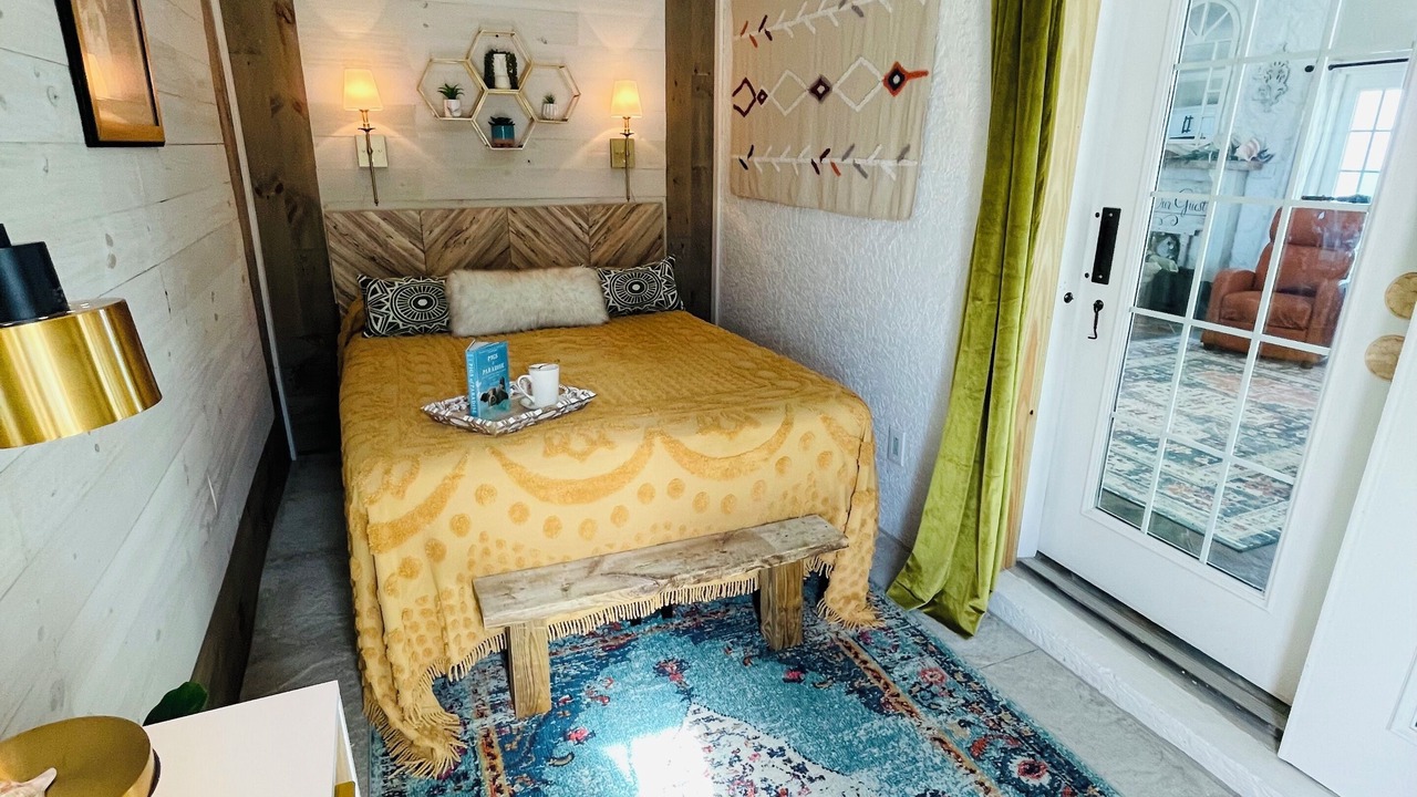Photo of Bedroom in Farmer's Hill