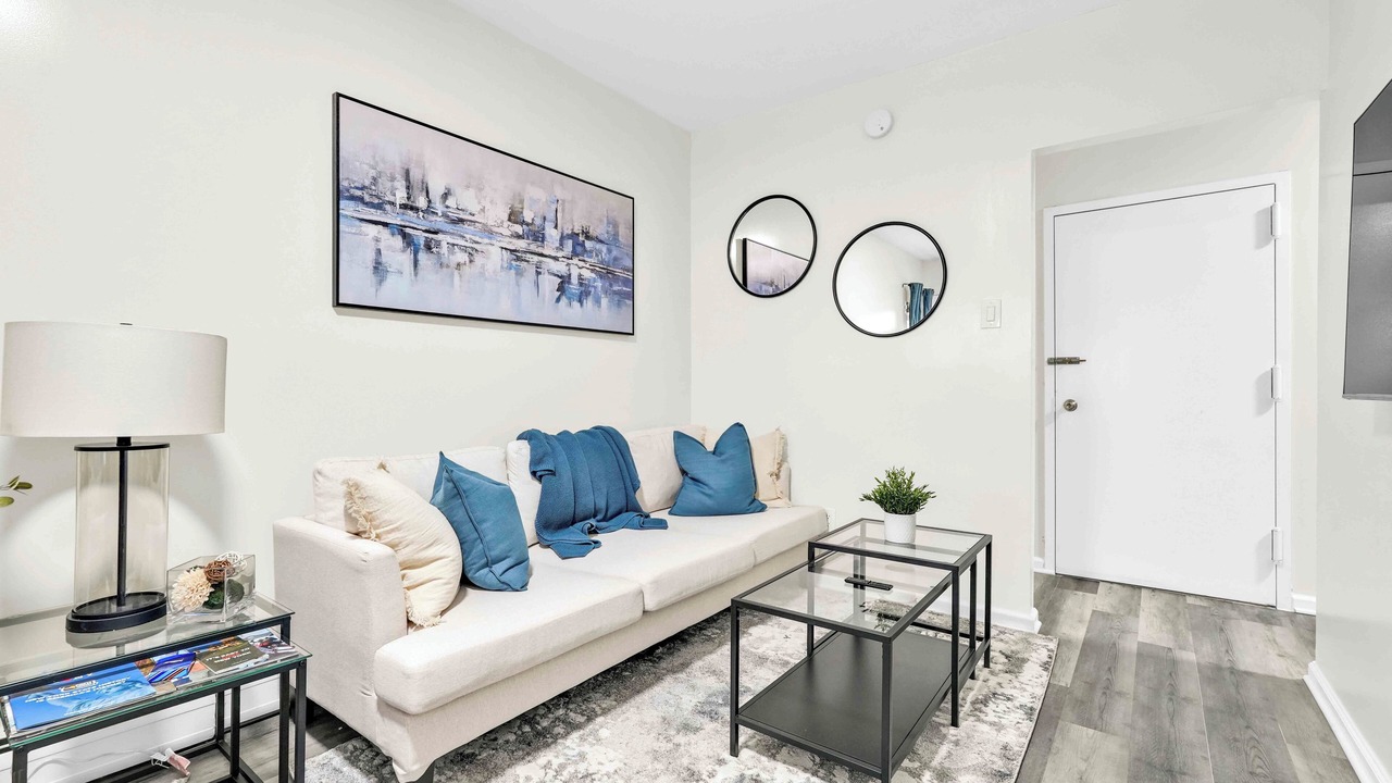 Photo of Livingroom in Canarsie