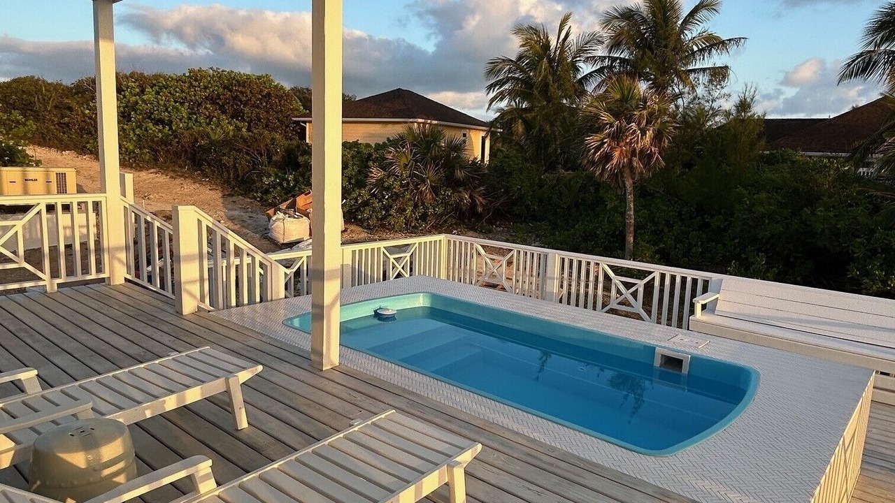 Photo of Patio Balcony in Green Turtle Cay