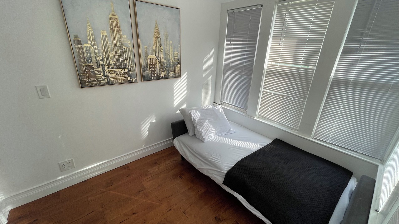 Photo of Bedroom in Queens