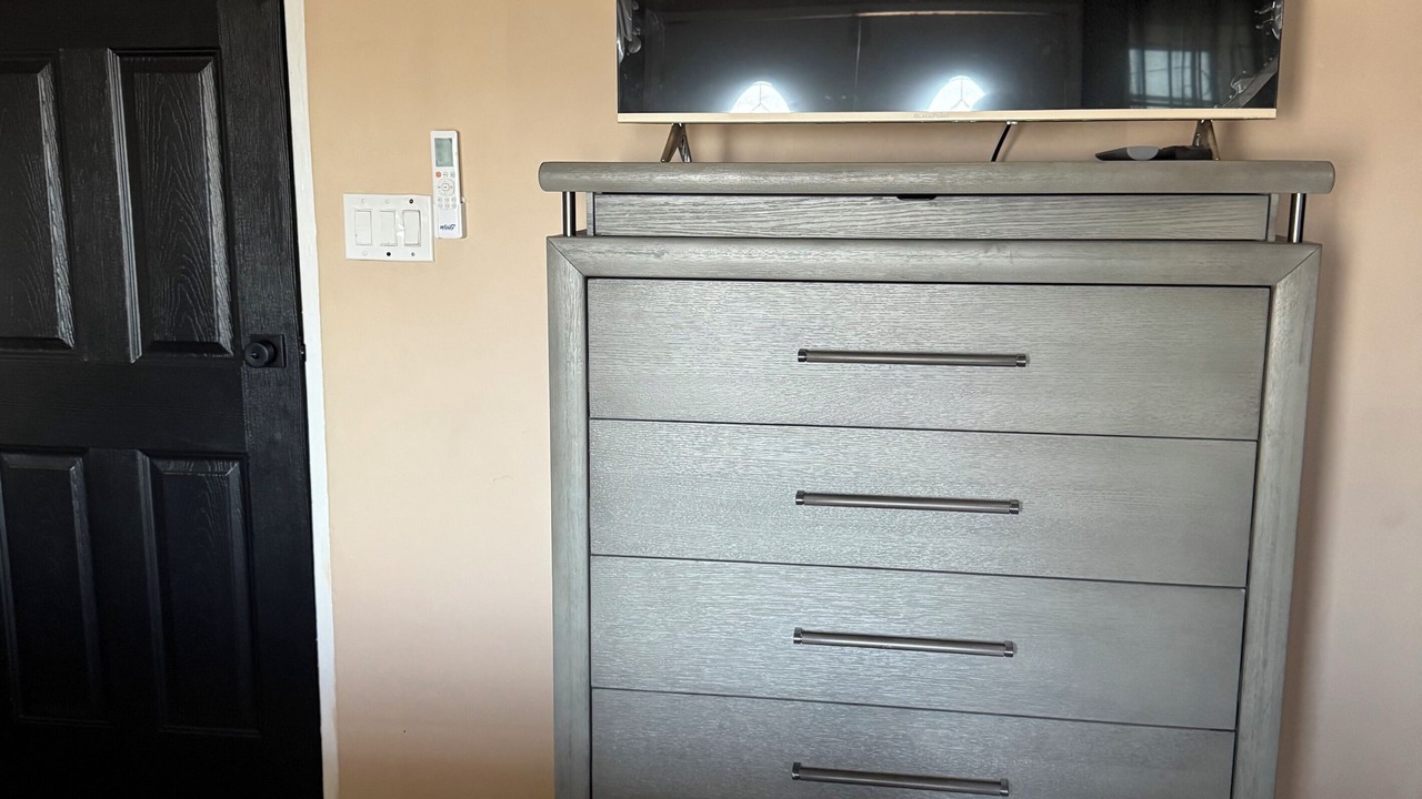 Photo of Bedroom in Hellshire